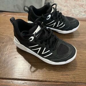 New Balance 3000v7 Boys Cleats - size 12 - worn one season